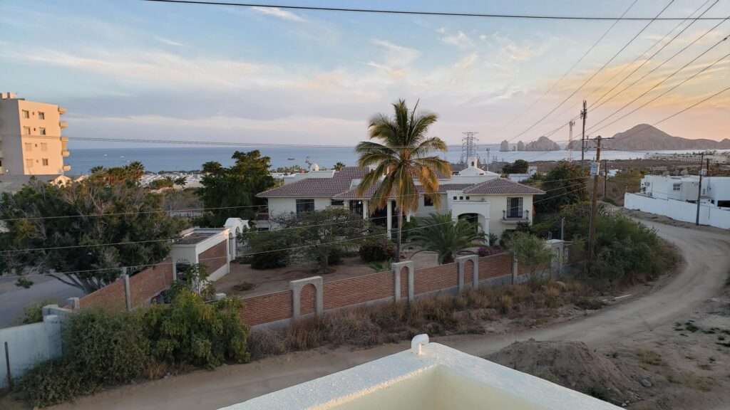 Cabo del Sol Club La Costa Unpack your bags and slip straight into coastal living in this furnished 1/bed, 1/bath second floor condo complete with its own garage. The space comes move in ready with appliances, a water filtration system, and thoughtful touches throughout. With strong rental potential and a location that's hard to beat, this condo sits just steps from Plaza Pescadero, where cafés, shops, and local flavor meet the rhythm of daily life. And when you're craving the ocean? The beach is literally right across the street, calling you out for sunrise walks, sunset cocktails, and everything in between. – 52, Priv. Isla Fantasia, Cabo Corridor, Cabo Corridor, BS