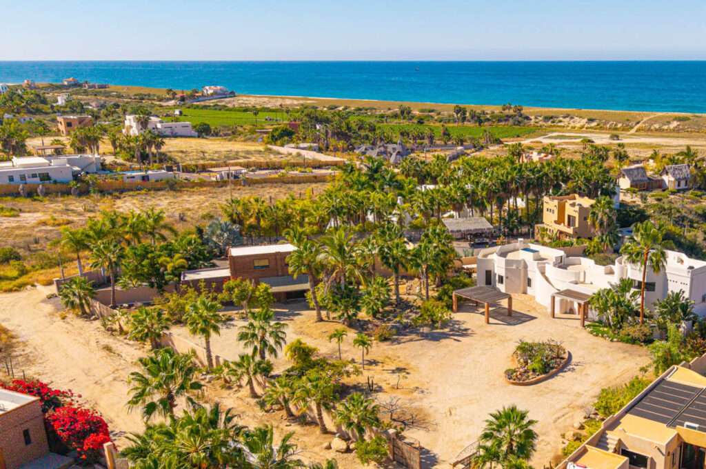 Cabo del Sol El Tezal W:General Prime Commercial Opportunity in Cabo San Lucas!Unlock the potential of this expansive 6,000+ square meter perfectly flat commercial lot, ideally situated in the high-demand Corridor of Cabo San Lucas. Whether you envision a thriving multi-family development with commercial space on the ground floor or a dynamic business hub, this property offers endless possibilities.Incredible value - priced to sell! Don't miss this rare opportunity to invest in one of the most sought-after locations in Cabo.Call today for more details – Aires del Mar, Pacific, BS