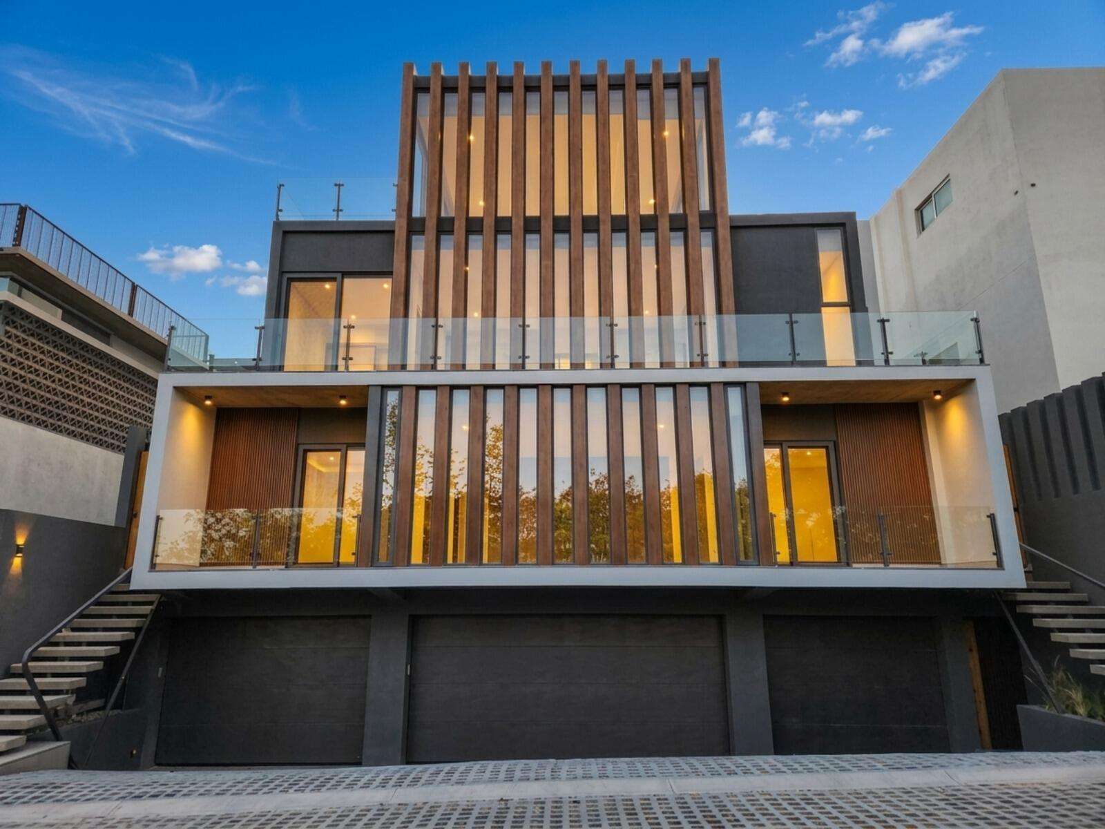 Bonita Street, Cabo Corridor, BS