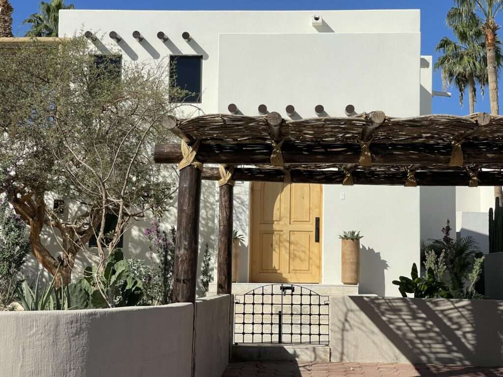 Cabo del Sol Club La Costa Unpack your bags and slip straight into coastal living in this furnished 1/bed, 1/bath second floor condo complete with its own garage. The space comes move in ready with appliances, a water filtration system, and thoughtful touches throughout. With strong rental potential and a location that's hard to beat, this condo sits just steps from Plaza Pescadero, where cafés, shops, and local flavor meet the rhythm of daily life. And when you're craving the ocean? The beach is literally right across the street, calling you out for sunrise walks, sunset cocktails, and everything in between. – Casa Aguila, 11, Cabo Corridor, Cabo Corridor, BS