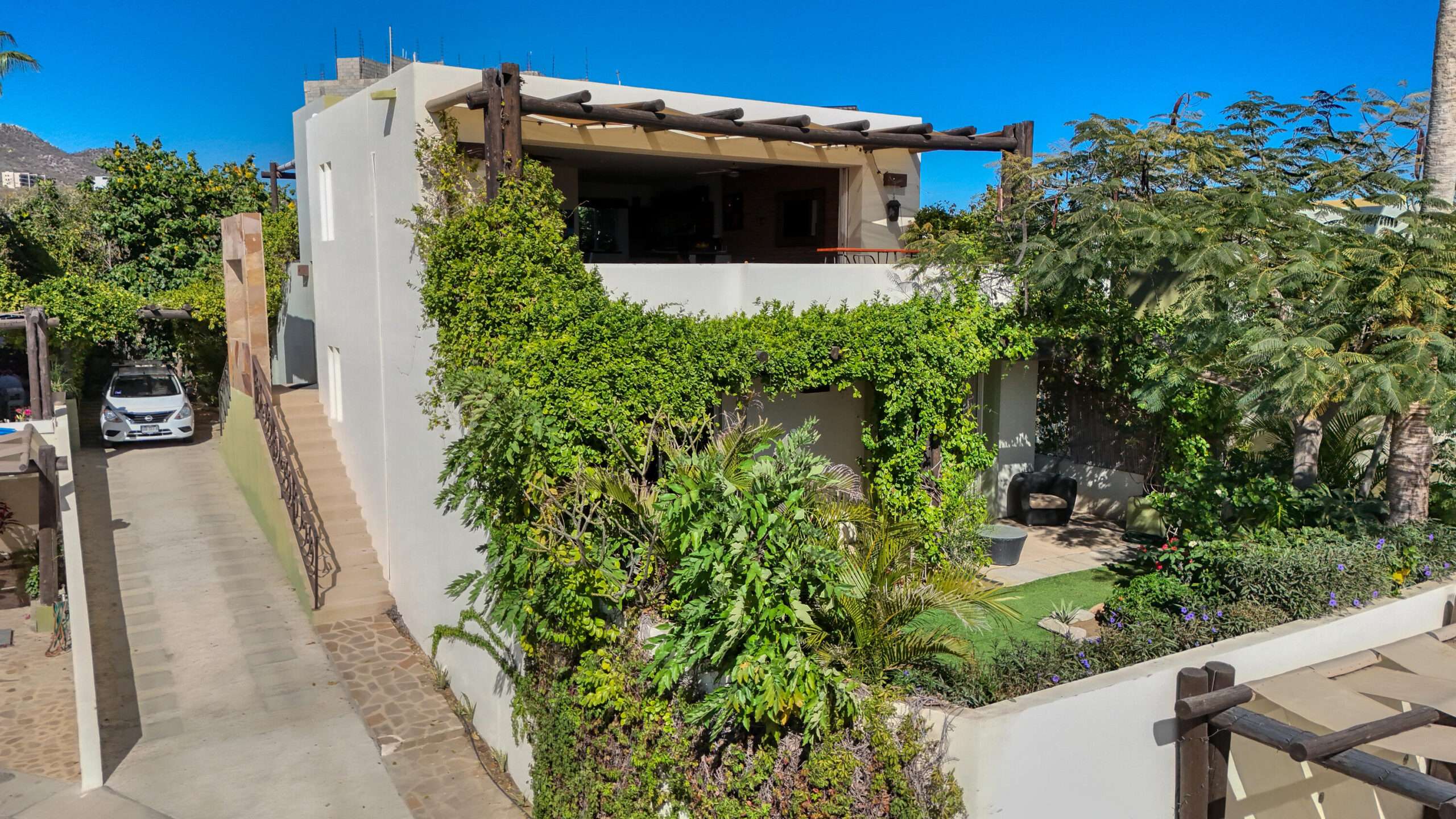 E2 Calle Sirenas, Cabo Corridor, BS