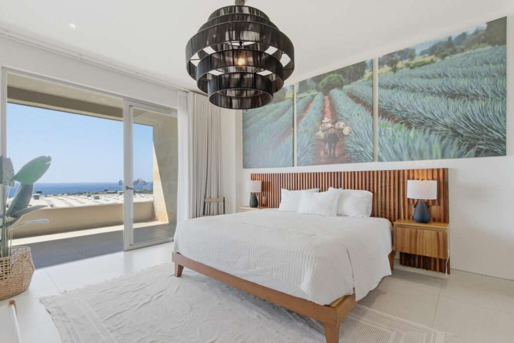 Cabo del Sol Section 29- La Cresta Designed for those seeking the ideal blend of luxury and nature, La Cresta is the newest neighborhood within the private, masterplanned community of Querencia--and the first real estate offering on our second Tom Fazio golf course, Campo Alto. Set atop a striking ridgeline, La Cresta features 54 homesites with sweeping – *Financing* VISTA VELA II, Cabo Corridor, Cabo Corridor, BS