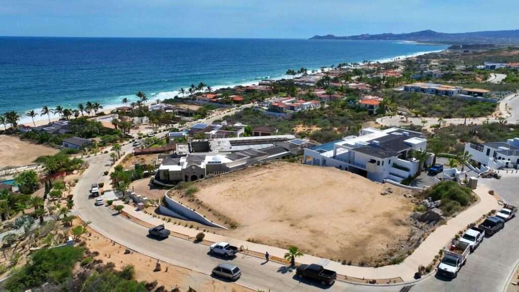 Cabo del Sol Section 29- La Cresta Designed for those seeking the ideal blend of luxury and nature, La Cresta is the newest neighborhood within the private, masterplanned community of Querencia--and the first real estate offering on our second Tom Fazio golf course, Campo Alto. Set atop a striking ridgeline, La Cresta features 54 homesites with sweeping – Lote 50 , Padre Kino, San Jose del Cabo, BS