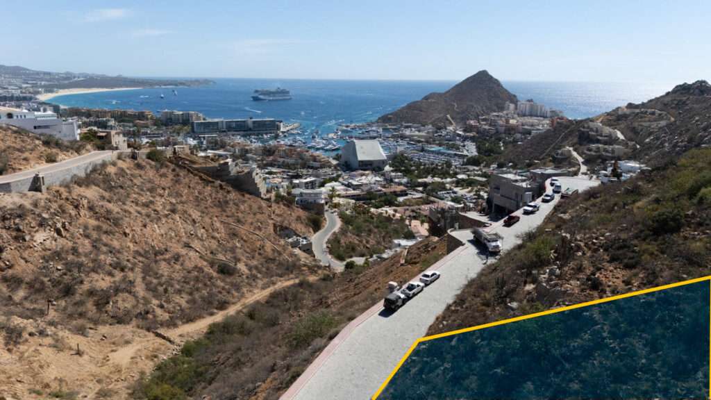 Cabo del Sol Jacarandas 🏡 ¡Casa en venta en Jacarandas! 🌿✨Descubre tu nuevo hogar, esta propiedad está lista para habitarse y cuenta con excelentes detalles que marcan la diferencia.🔹 Características principales:• 3 recámaras • 2 baños completos• Cocina integral 💎 Recámara principal:• Clóset con excelente capacidad• Peinador integrado con lámpara• Iluminación interior en clóset y área de peinador• Baño privado con cancel🌳 Exterior y extras:• 4 minisplits inverter • Patio frontal con césped sintético• Pérgola delantera y trasera, ideal para reuniones o descanso• Cisterna de 5,000 litros• Tinaco de 1,100 litros💰 Precio: – Lote Vista Pescadero, Pacific, Pacific, BS