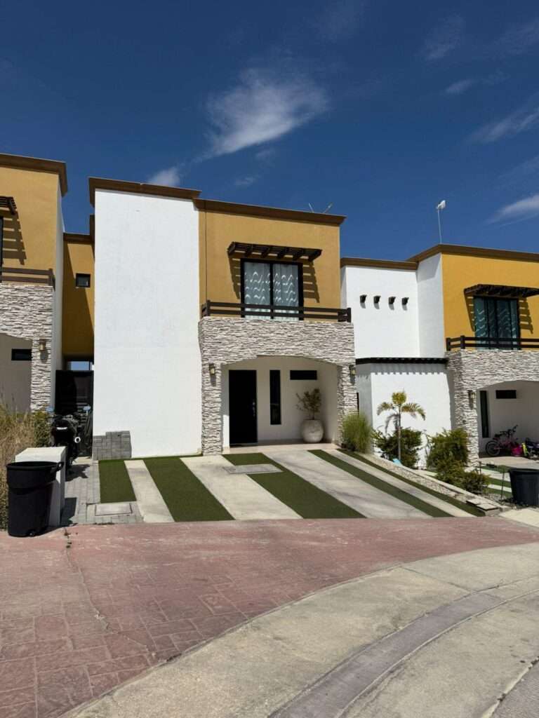 Cabo del Sol Section 29- La Cresta Designed for those seeking the ideal blend of luxury and nature, La Cresta is the newest neighborhood within the private, masterplanned community of Querencia--and the first real estate offering on our second Tom Fazio golf course, Campo Alto. Set atop a striking ridgeline, La Cresta features 54 homesites with sweeping – Lt4 Mz1 Amatista, San Jose del Cabo, BS
