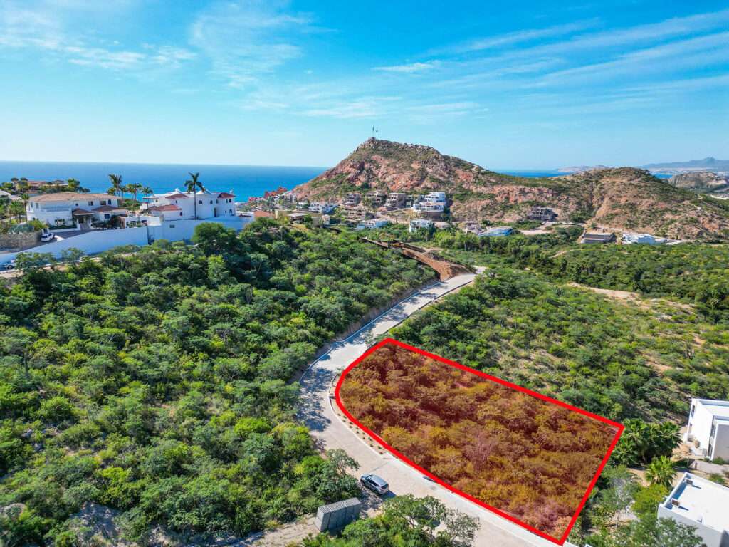 Cabo del Sol Rancho Cerro Colorado Prime opportunity to build your dream home; this oversized lot can accommodate a large estate. Let your imagination take you to the many possibilities with this 2,471 square meters lot (26,598 sq ft). Boasting breathtaking vistas to the mountain ranges in a serene setting makes it perfect to enjoy the sunsets. Featuring paved roads, 24hrs security and underground utilities. Located in one of the most exclusive Developments in Los Cabos, with beach access and just minutes from Private Schools, Hospitals, Restaurants, local conveniences, the famous Shoppes at Palmilla including multiple shopping & dining options and only 5 minutes to San Jose's Art District.Don't miss this chance to own a substantial piece of land in a highly desirable area! – Rancho Cerro Colorado, San Jose Corridor, BS