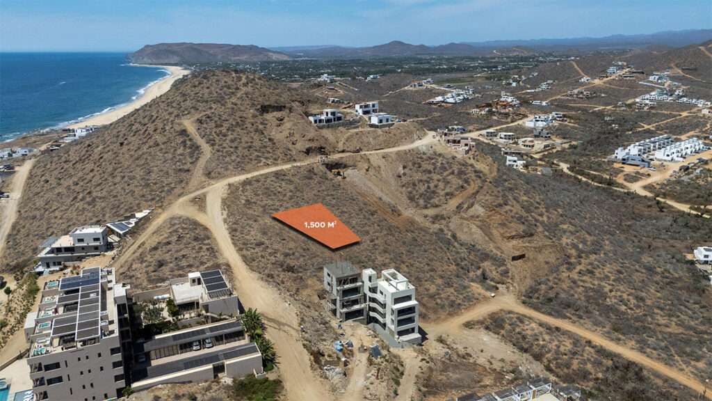 Cabo del Sol Jacarandas 🏡 ¡Casa en venta en Jacarandas! 🌿✨Descubre tu nuevo hogar, esta propiedad está lista para habitarse y cuenta con excelentes detalles que marcan la diferencia.🔹 Características principales:• 3 recámaras • 2 baños completos• Cocina integral 💎 Recámara principal:• Clóset con excelente capacidad• Peinador integrado con lámpara• Iluminación interior en clóset y área de peinador• Baño privado con cancel🌳 Exterior y extras:• 4 minisplits inverter • Patio frontal con césped sintético• Pérgola delantera y trasera, ideal para reuniones o descanso• Cisterna de 5,000 litros• Tinaco de 1,100 litros💰 Precio: – Spectacular Gavilan Ocean View, Pacific, Pacific, BS