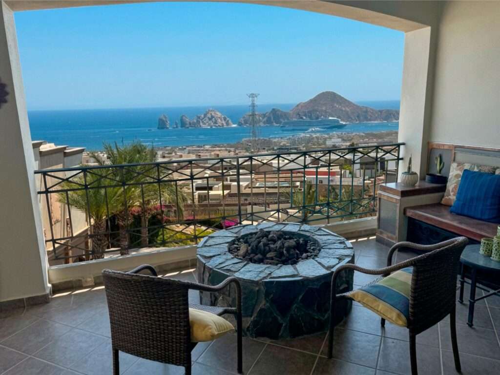 Cabo del Sol Ventanas Perched in Tower 3 with elevator access, this well-maintained penthouse is all about the – Ventanas Phase 2, Cabo Corridor, BS